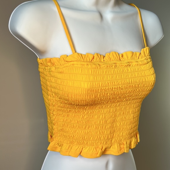 NEW BCBGeneration Yellow Smocked Crop Top - Picture 3 of 9